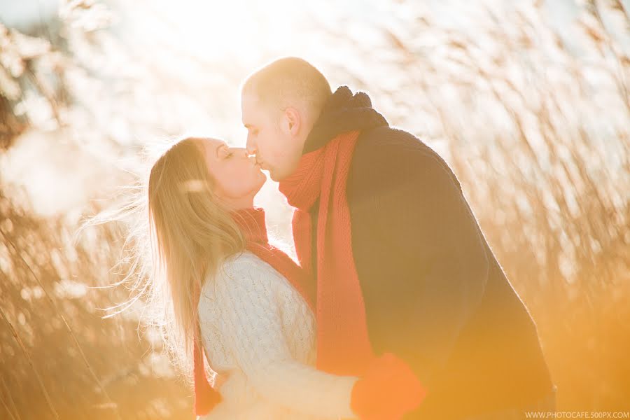 Photographe de mariage Anton Kuznecov (photocafe). Photo du 24 décembre 2013