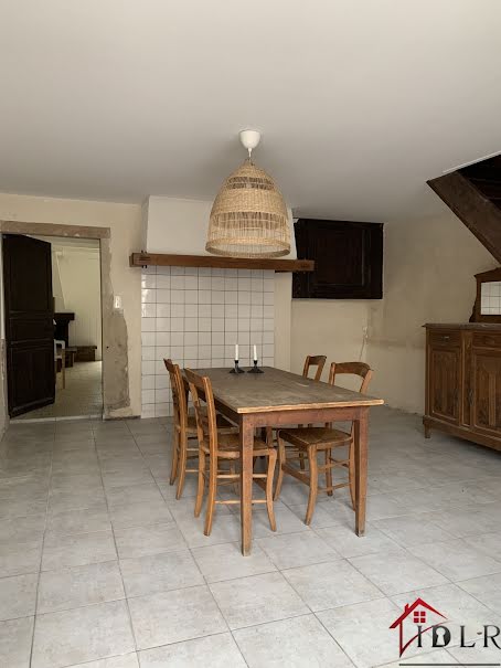 Vente maison 4 pièces 120 m² à Melay (52400), 55 000 €