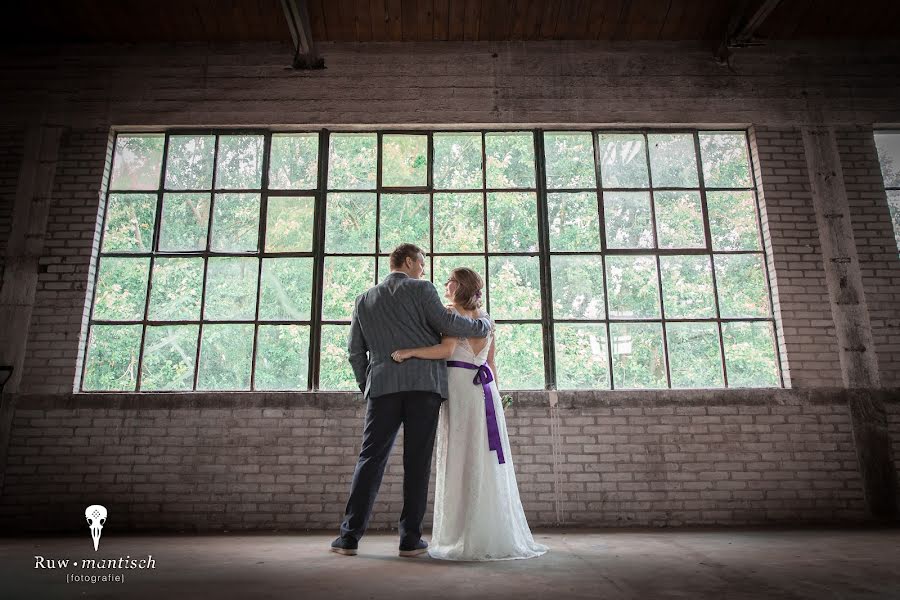 Fotografo di matrimoni Eline Kentie (elinekentie). Foto del 1 febbraio 2019