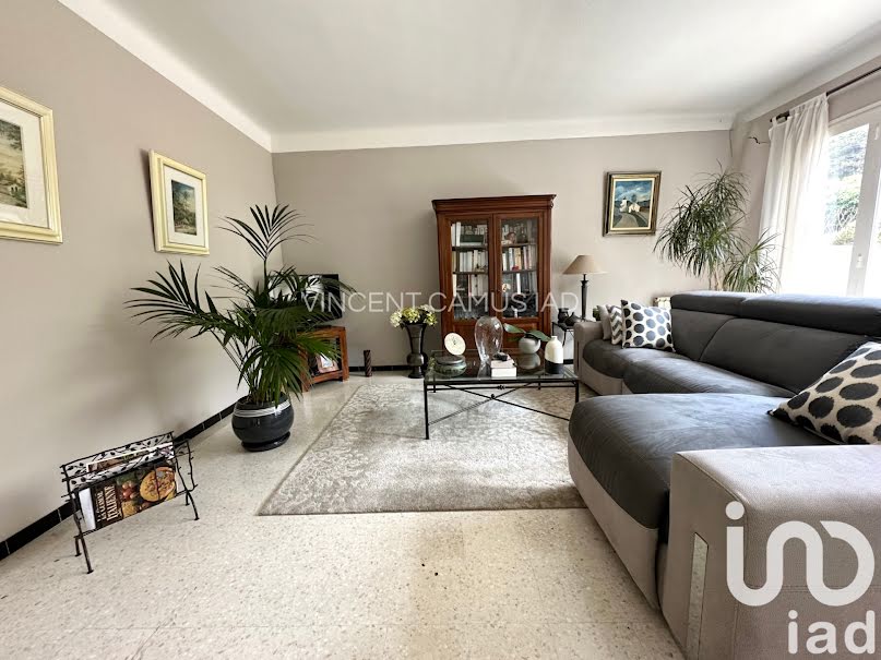 Vente appartement 3 pièces 103 m² à Six-Fours-les-Plages (83140), 345 000 €