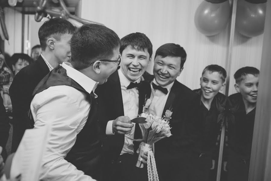 Wedding photographer Vladimir Vershinin (fatlens). Photo of 25 May 2016