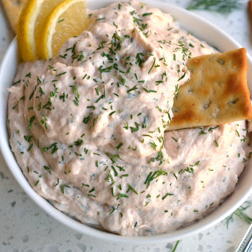 A five minute scrumptious cream cheese smoked salmon dip seasoned with onion, garlic, horseradish, fresh dill, and lemon juice.  Wow your guests with this easy yet impressive dip.