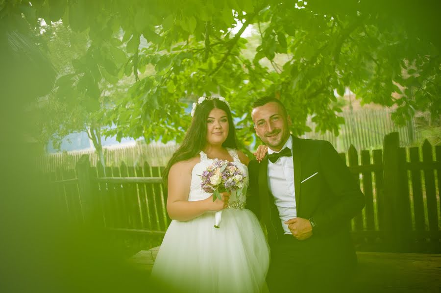 Fotografo di matrimoni Paul Bocut (paulbocut). Foto del 23 agosto 2017