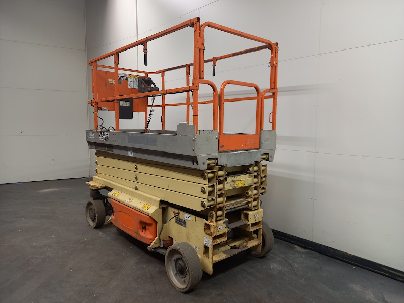 Picture of a JLG 2646ES