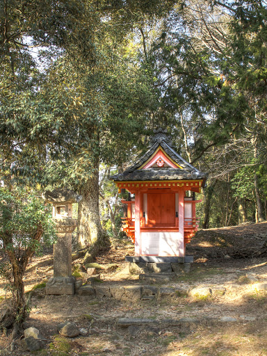 八幡宮祠