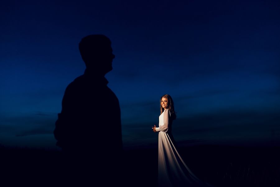 Bröllopsfotograf Dima Zaharia (dimanrg). Foto av 12 september 2019