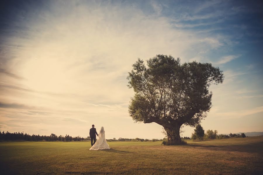 Fotógrafo de bodas Stanislav Stratiev (stratiev). Foto del 1 de julio 2019