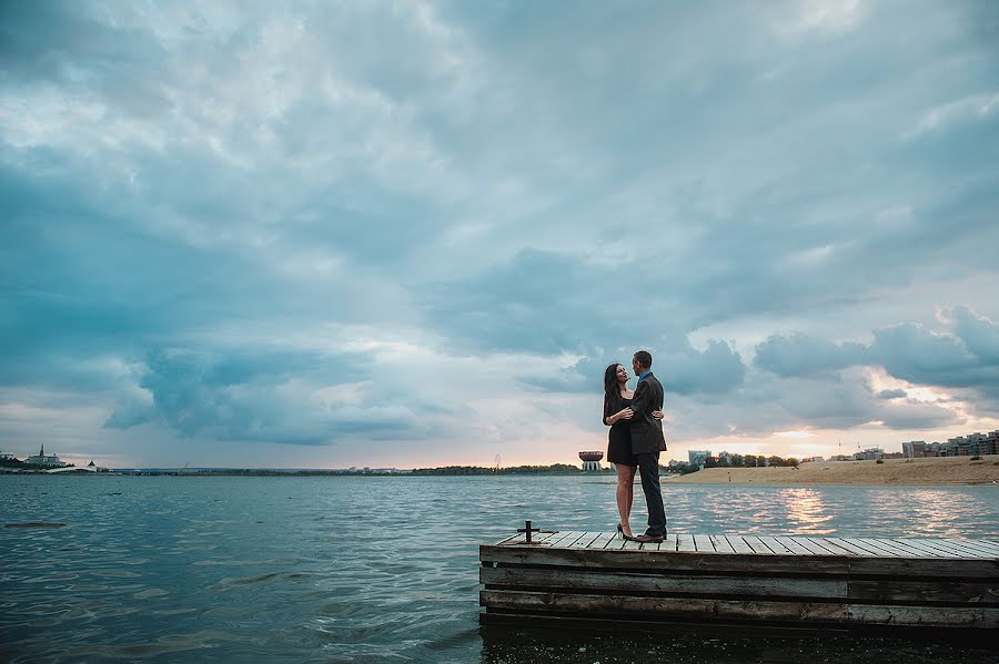 Wedding photographer Farkhad Valeev (farhadvaleev). Photo of 11 December 2013