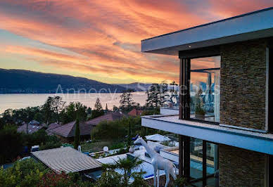 Maison avec piscine et terrasse 3