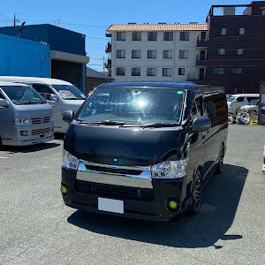 ハイエースバン TRH200V