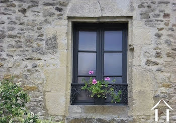 maison à Vézelay (89)