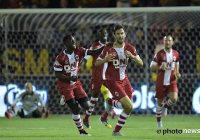 Antwerp FC legt KV Oostende vlotjes over de knie