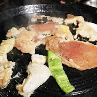 豬對有韓式烤肉吃到飽