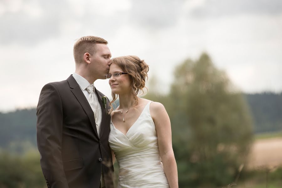 Fotógrafo de casamento Oliver Jaeckel (poeticmoments). Foto de 25 de janeiro 2019