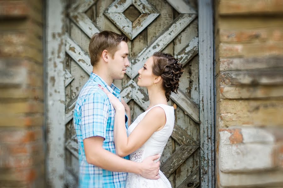 Fotograful de nuntă Elena Sterkhova (sterhovaelena). Fotografia din 8 iunie 2015