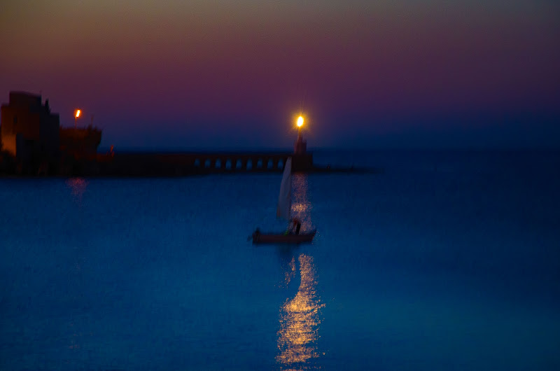 Io e il mare, uscita notturna. di Gian Piero Bacchetta