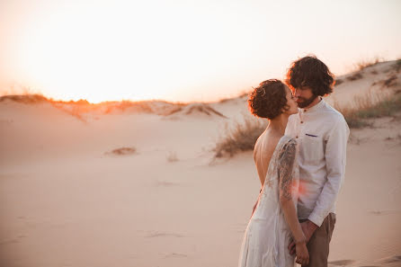 Fotógrafo de casamento Anna Omelchuk (omelaana99). Foto de 12 de julho 2019