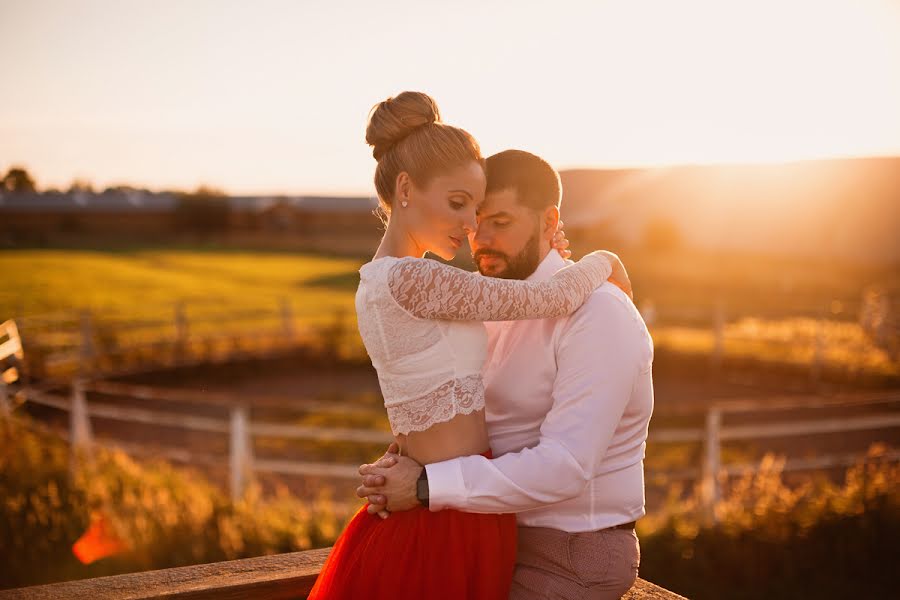 Bryllupsfotograf Yuliya Novikova (novikova). Bilde av 11 august 2018