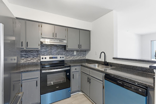Apartment with pool 5