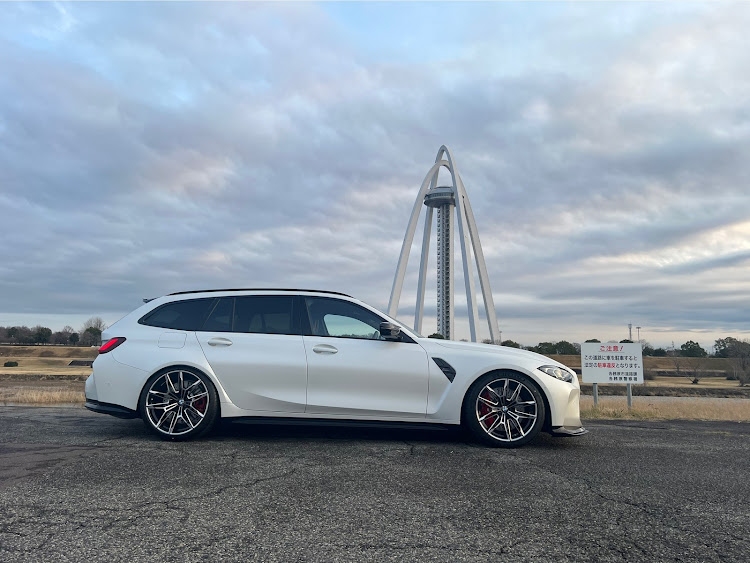 M3ツーリングのe.BMWさんが投稿したカスタム事例の投稿画像1枚目