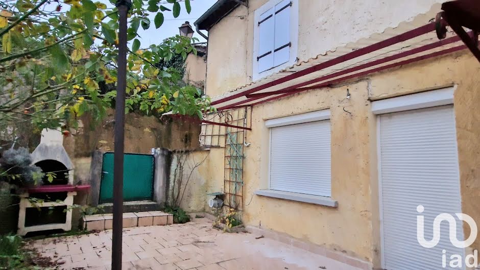 Vente maison 3 pièces 70 m² à Neuvic (24190), 90 000 €