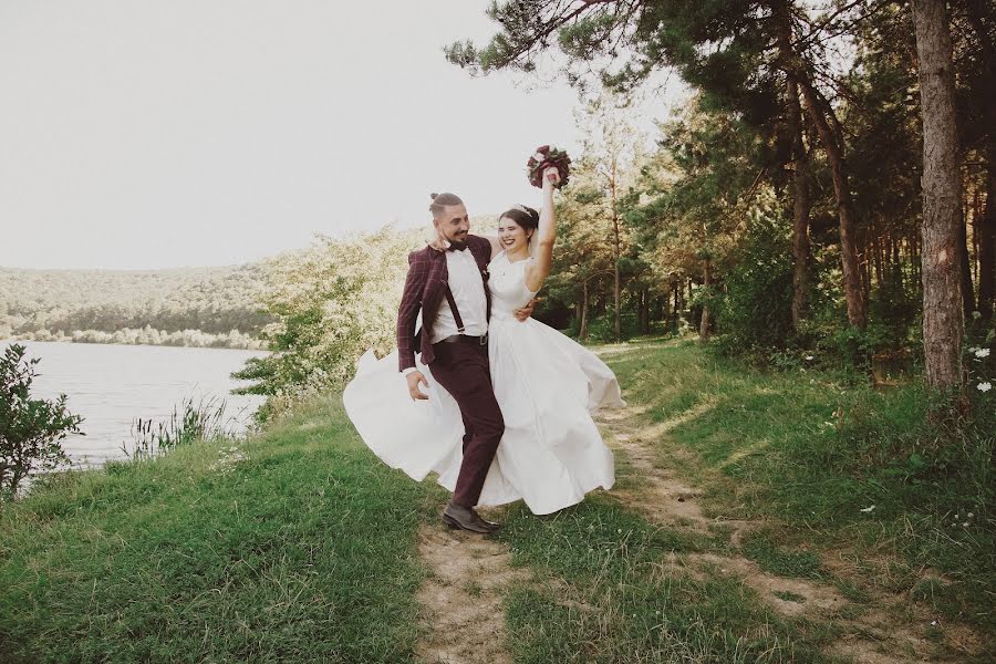 Wedding photographer Oleksandr Shmіgel (shmihel). Photo of 7 April 2020