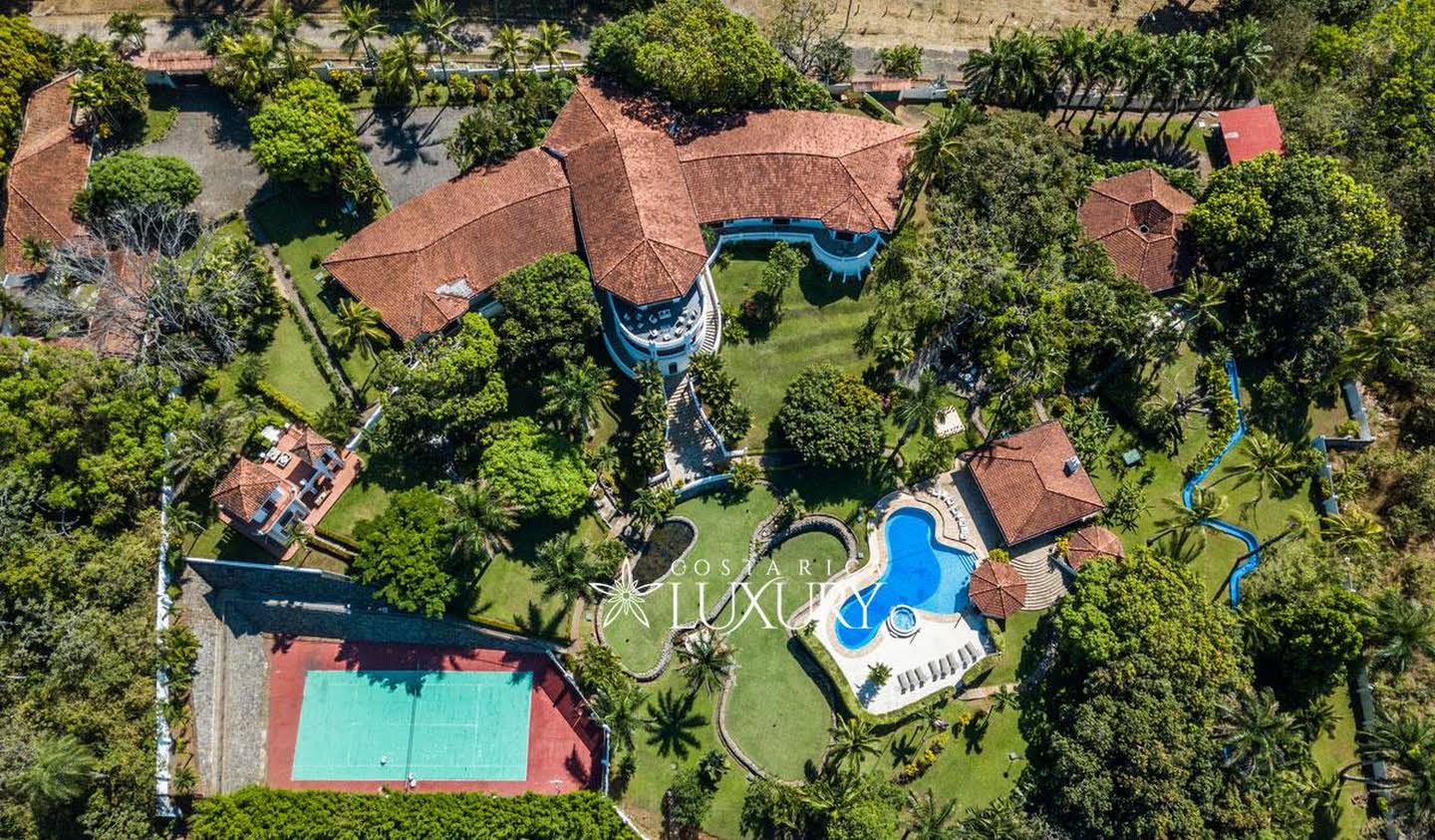 Maison avec piscine et terrasse Esparza