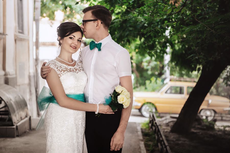 結婚式の写真家Viktor Vodolazkiy (victorio)。2015 8月11日の写真