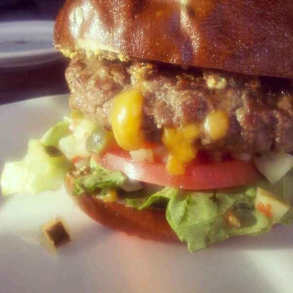 Smoked Cheddar Stuffed Burgers_image