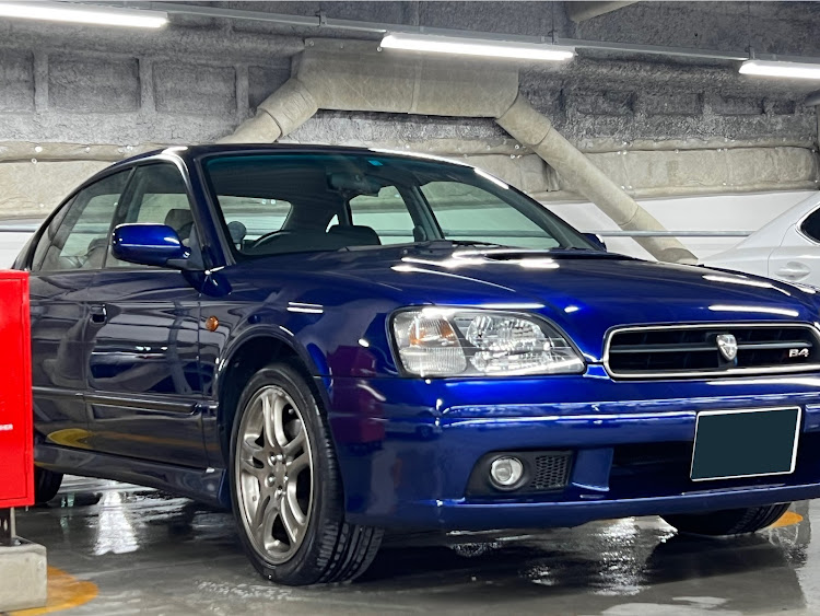レガシィB4の洗車・仕事おわりにパシャリ・きれいになった✨に関するカスタム事例の投稿画像1枚目