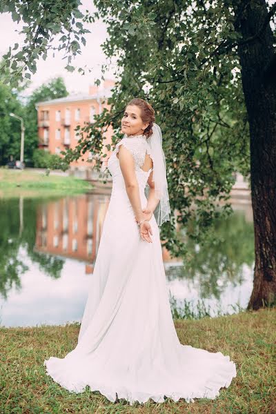 Fotógrafo de casamento Anastasiya Novikova (akao). Foto de 27 de outubro 2014