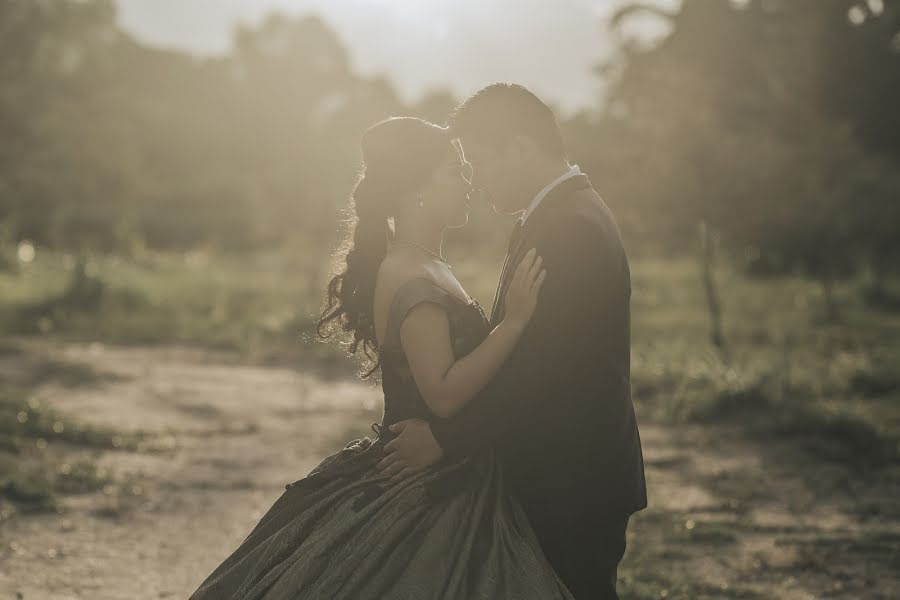 Fotógrafo de casamento Andreas Karyadi (andreaskaryadi). Foto de 10 de junho 2018