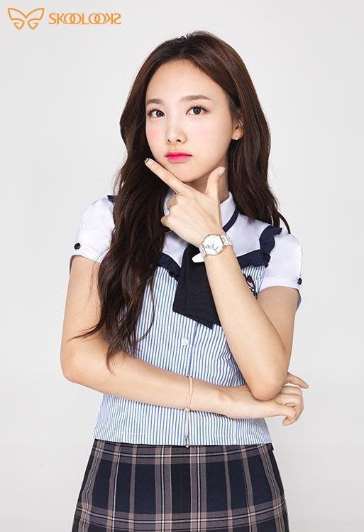 uniforme nayeon 6