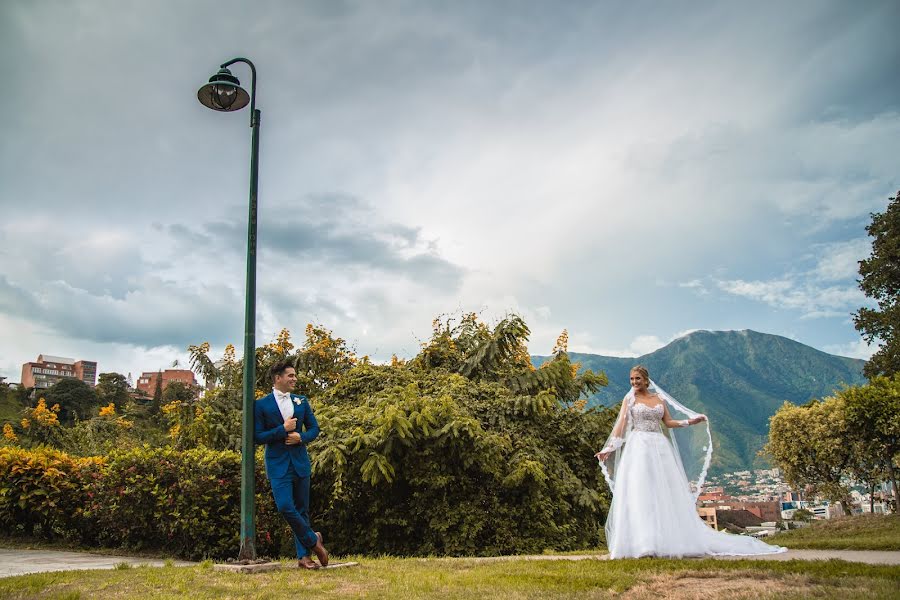 Fotógrafo de bodas Raymond Fuenmayor (raymondfuenmayor). Foto del 17 de junio 2019