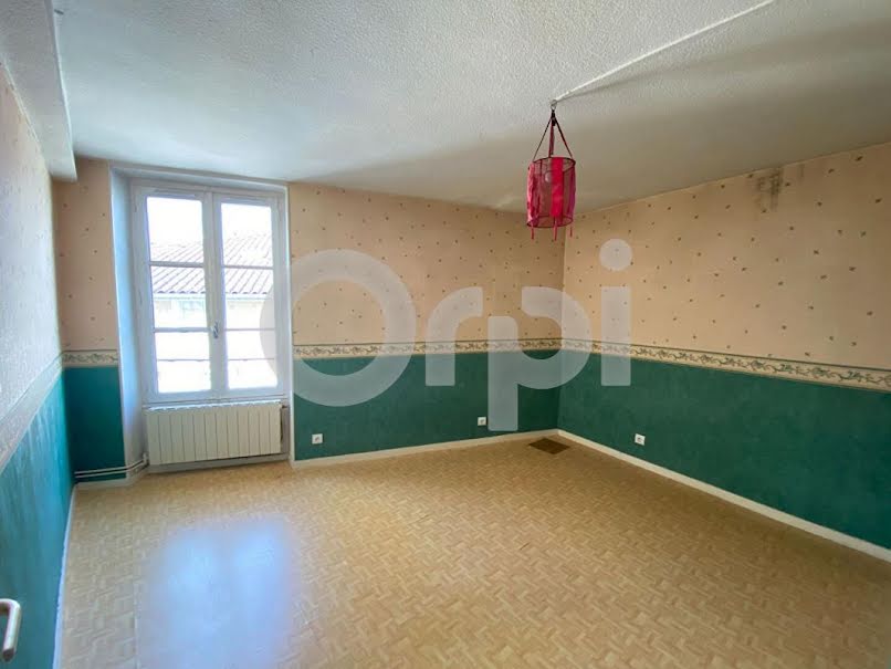 Vente appartement 3 pièces 81 m² à Moirans (38430), 100 000 €