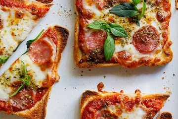 Easy Pizza Toast