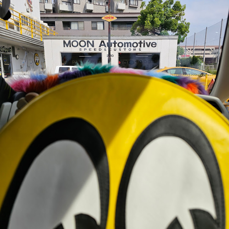 NボックスのMOON EYES・ムーンアイズ・ラットフィンク・ピンストライプに関するカスタム事例の投稿画像1枚目