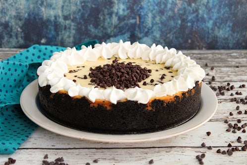 Chocolate Chip Cheesecake With Oreo Crust