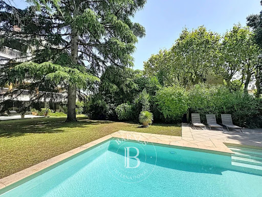 Apartment with terrace and pool 2