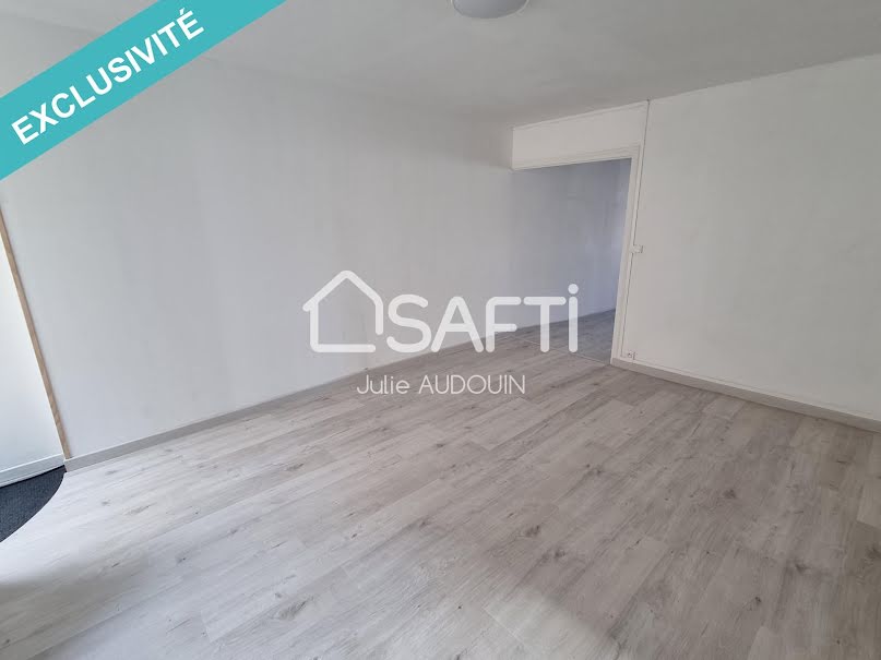 Vente maison 3 pièces 75 m² à Beauvais-sur-Matha (17490), 105 000 €