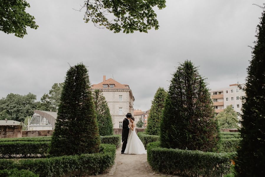 Fotografo di matrimoni Ruth Leavett (ruthleavett). Foto del 2 ottobre 2017