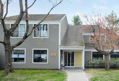 Apartment with pool 19