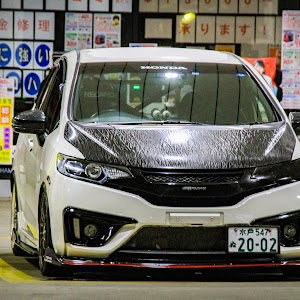 フィット GP5