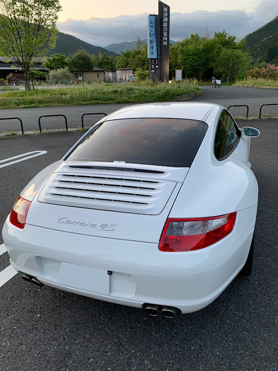 911 クーペのhappyバトン💫・自粛生活・GW・お尻ショット・AZ-1に関するカスタム事例の投稿画像1枚目