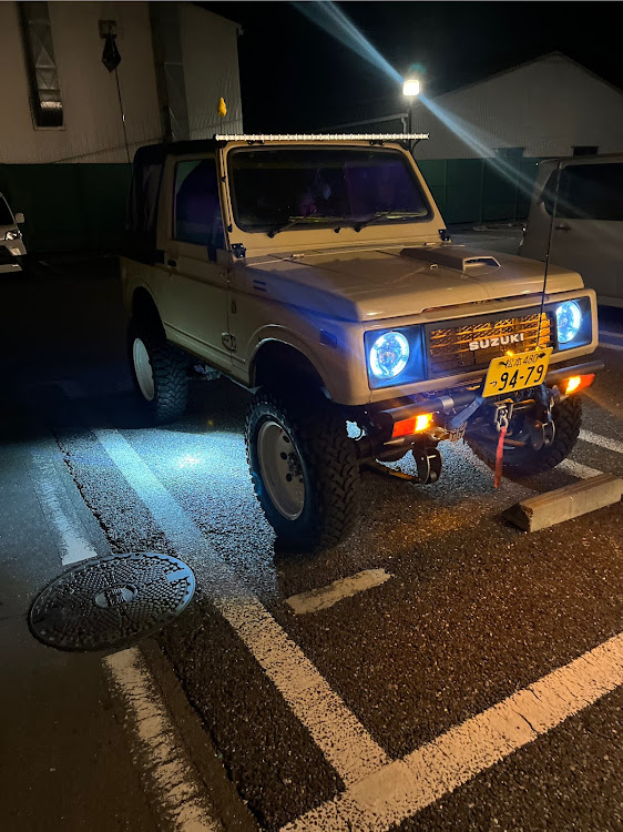 ジムニーのDIY・ワークライトに関するカスタム事例の投稿画像1枚目