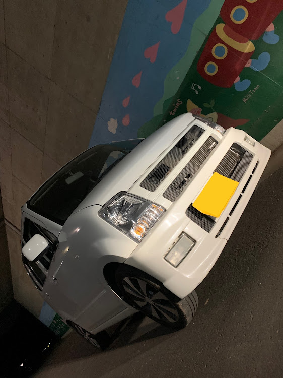 ワゴンRのmh21s・ワゴンR・フロントバンパー交換・６月もよろしくお願いしますに関するカスタム事例の投稿画像4枚目