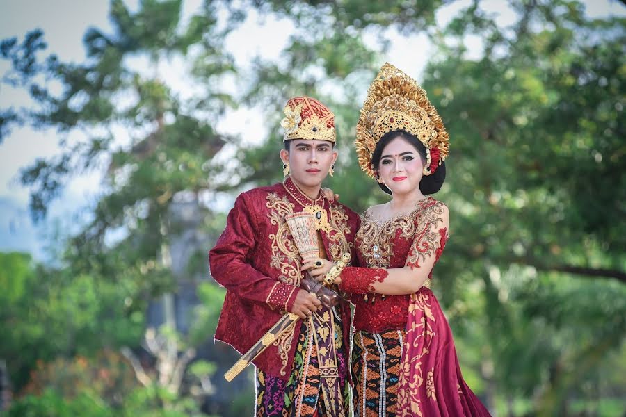 Wedding photographer Juni Astawa (astawa). Photo of 21 June 2020