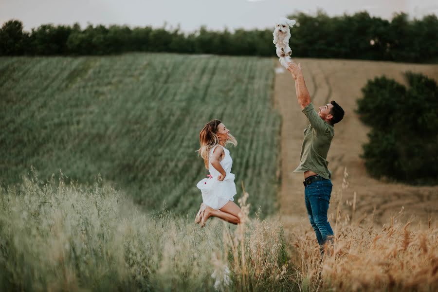 Fotógrafo de casamento Anca Mavro (ancacoprean). Foto de 25 de julho 2017