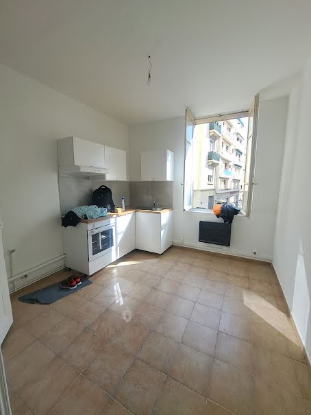 Location  appartement 1 pièce 13 m² à Marseille 4ème (13004), 500 €