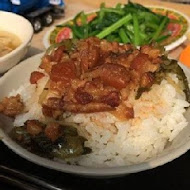 蓮霧滷肉飯